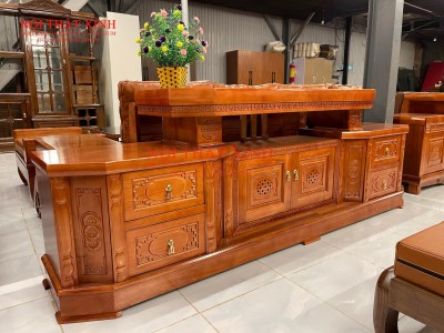 Kệ tivi gỗ hoạ tiết sang trọng KT2